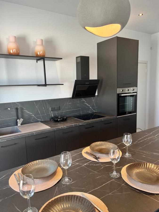 Cora May Central Villa With Private Pool 200M To The Beach Faliraki Eksteriør billede