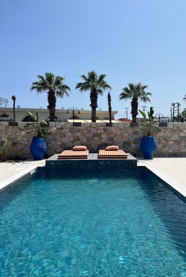 Cora May Central Villa With Private Pool 200M To The Beach Faliraki Eksteriør billede