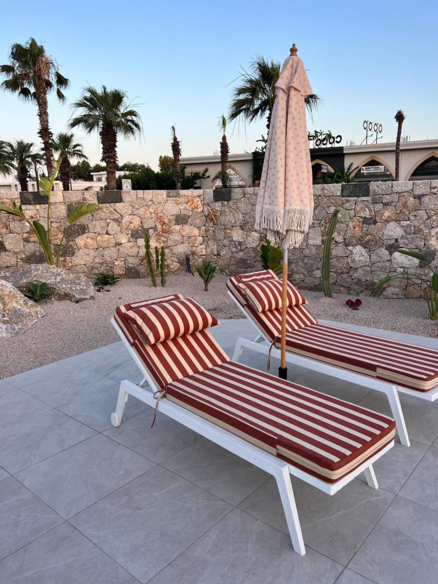 Cora May Central Villa With Private Pool 200M To The Beach Faliraki Eksteriør billede